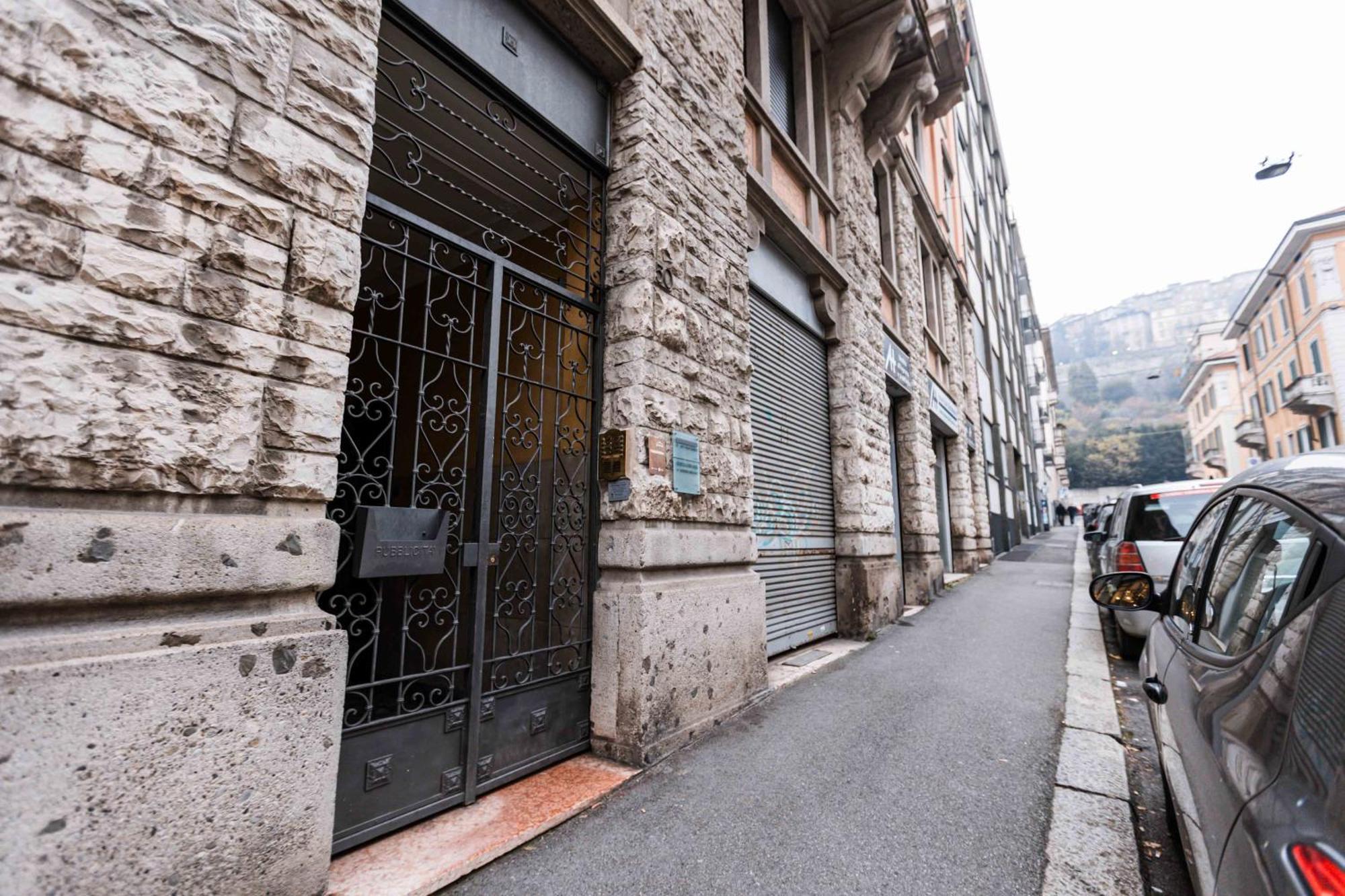 5Min From Citta Alta Chic Bergamo City Apartment ภายนอก รูปภาพ